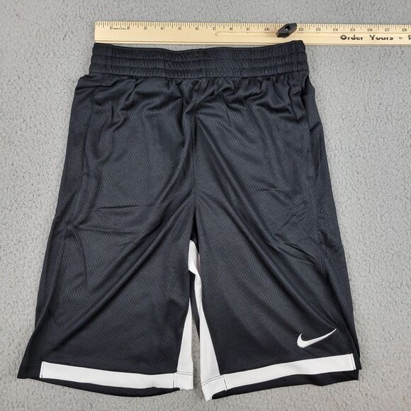 NikeTraining Shorts Youth XL Trophy Dri Fit Basketball Workouts Athletes - Picture 9 of 14